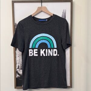 💚🩵🤍 Be Kind Women’s Tee Shirt 🩶